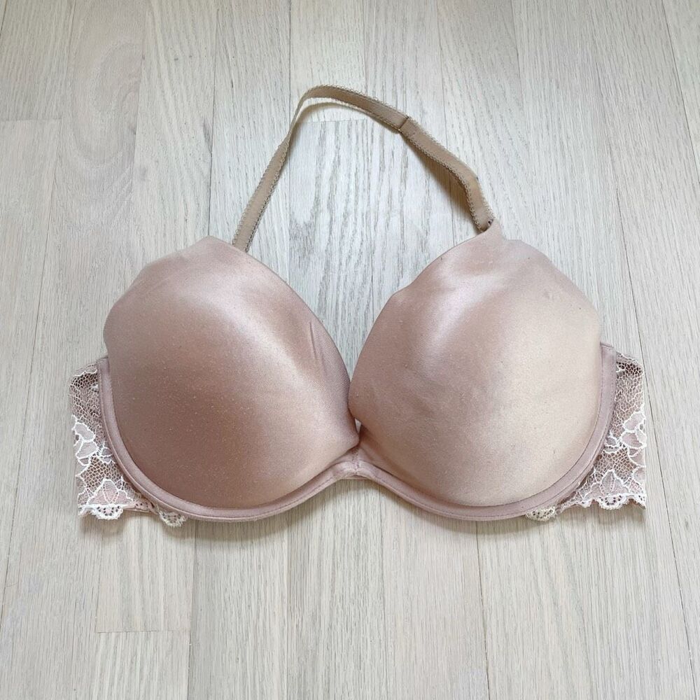 BUY 1 GET 1 FREE BUY 1 GET 1 FREE Victoria’s Secret 36d halter bra tan
